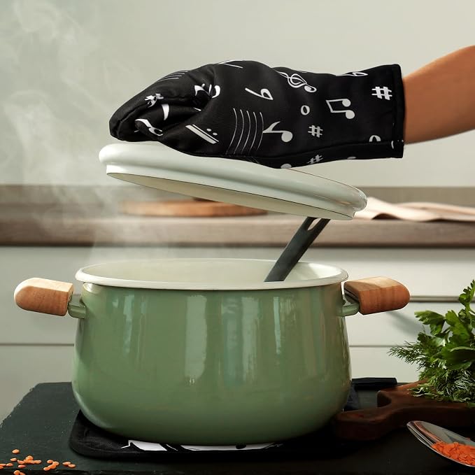 Leinuosen 8 Pcs Music Note Kitchen Decor Accessories Set Farmhouse Towels Oven Mitts Pot Holders Dishcloths Set Kitchen Decorative Absorbent Potholders for Chef Baking Cooking