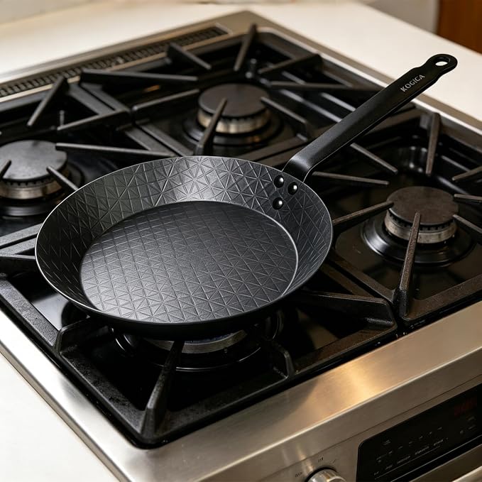 Carbon Steel Frying Pan, 9.5 Inch Naturally Non-Coated Carbon Steel Skillet, Professional Cooking Pan for Steak, Crepe, Tortilla & Stir Fry, Locks in Steak Juices & Separates Excess Fat