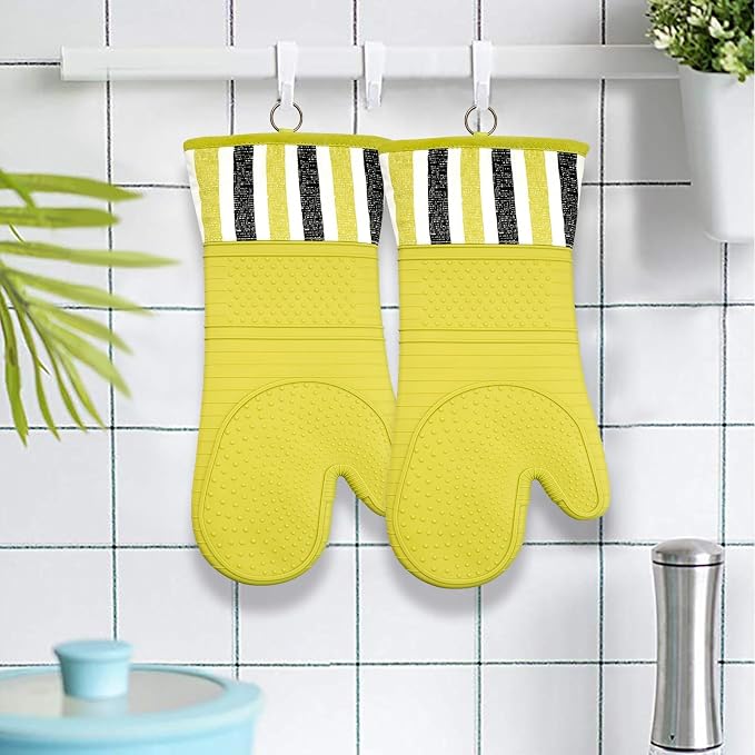 Heat Resistant 550 Degree Oven mitt, Silicone Oven Hot Mitts - 1 Pair, Extra Long Professional Baking Oven Gloves - Food Safe,Pot Holders Cooking,Grilling,Kitchen (Vanilla)