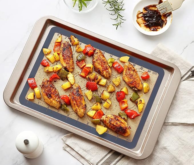 Silicone Baking Mat Set of 4, 2 Medium 16.5"x11.6", 1 Small 11.8"x8.4", 1 Piece 9" Round, All Mats 0.7mm Thick, Food Grade Non-Stick Reusable Baking Mats for Pizza, Bread, Pastry, Macarons