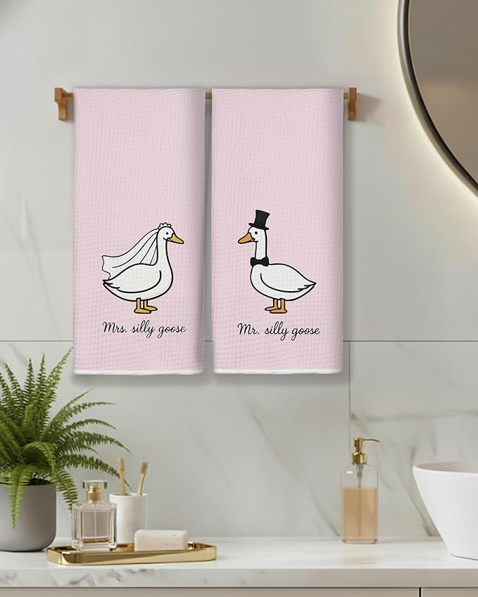 Funny Mr and Mrs Silly Goose Pink Kitchen Towels Set of 2, Wedding Gifts for Couples Newlyweds Dish Tea Towel for Kitchen Decor, Just Married Gifts Decorative Hand Towels for Bathroom, 16x24 Inch