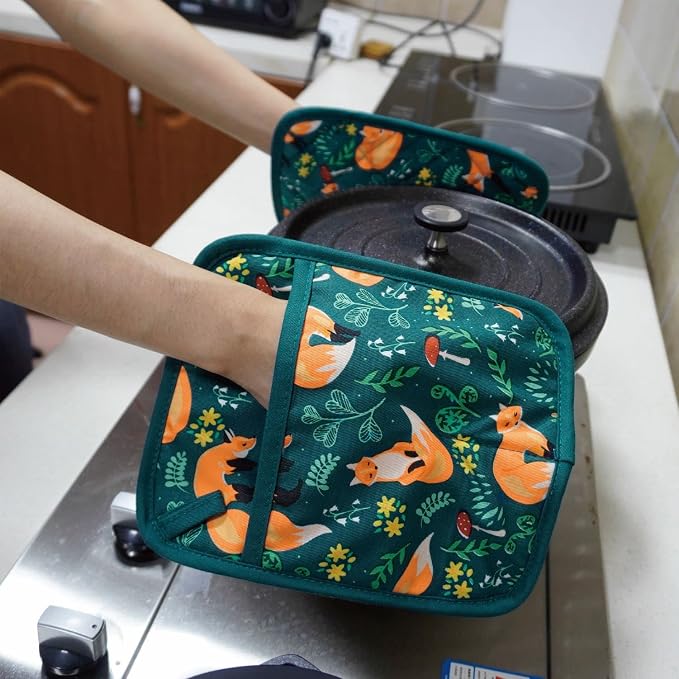 Pot Holders Set of 2 Heat Resistant 480℉ Kitchen 100% Cotton | Comfortable Lining Printing Fox Flower Women Men Home Cooking Baking Microwave BBQ Gift(fox flower)