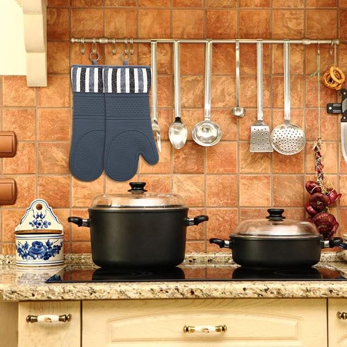 Heat Resistant 550 Degree Oven mitt, Silicone Oven Hot Mitts - 1 Pair | Extra Long Professional Baking Oven Gloves - Food Safe,Pot Holders Cooking,Grilling,Kitchen (Grey Mittens)