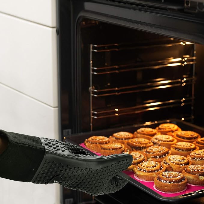 Silicone Oven Mitts Gloves - Heat Resistant, Non-Slip for BBQ, Grilling | 450°F Double-Layer｜Waterproof Kitchen Cooking Barbecue Mittens ｜5 Finger Hot Mitt for Baking, Smoker& Cast Iron(Small)