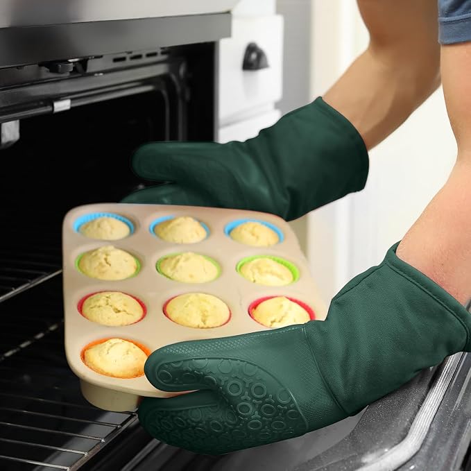 BPA-Free Silicone Oven Mitts Ultra Heat Resistant up to 500°F - Oven Mitts with Thick Cotton Liner - Long Slip Resistant Pot Holders, Flexible Oven Gloves - Green 13.7"