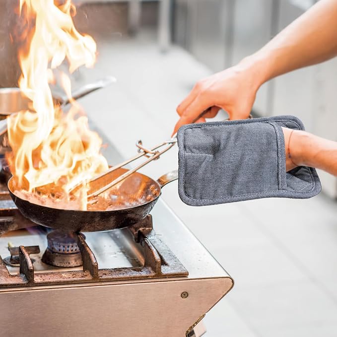 Pot Holders Yarn-Dyed Set of 3 Non Slip Silicone Kitchen Lines | Heat Resistant 500℉ Kitchen Gloves BBQ Cooking Baking Women Men Cooking Barbecue Microwave Machine Washable (Gray Potholders)