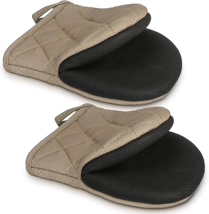 1 Pair Short Oven Mitts - Silicone Kitchen Oven Gloves High Heat Resistant 500℉, Mini Oven Mits with Non-Slip Grip Surfaces and Hanging Loop for BBQ, Baking, Cooking and Grilling (Coffee)