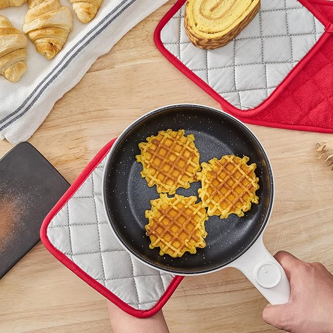 Kitchen Pot Holders Set Heat Resistant Pure Cotton Potholders Kit Trivets Large Coasters Hot Pads Terry Pot Holders for Everyday Cooking and Baking by 7 x 7 Inch Set of 4 Red