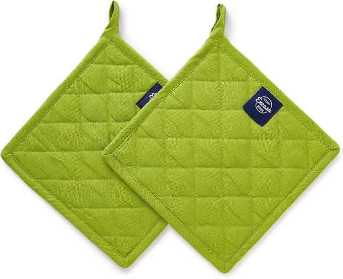 Encasa XO Pot Holders, Quilted Kitchen Hot Pads 8"x8" Lime Green | 100% Heavyweight Cotton | Quilted Insulation | Multipurpose Trivets & Hot Pads | Hanging Loop | Set of 2