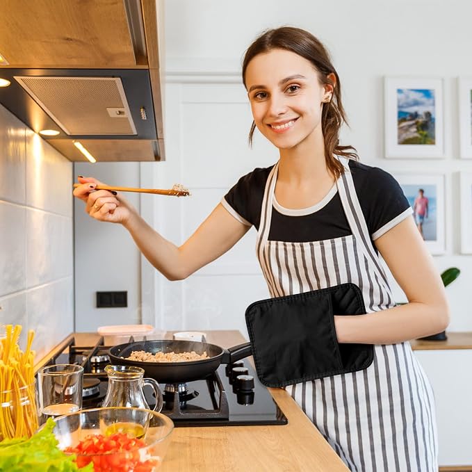 5Pack Pot Holders for Kitchen Heat Resistant Cotton Potholder Multipurpose Hot Pad Machine Washable Oven Mitts with Pocket Potholders for Baking and Cooking 8.9 x 6.9 in Gray Black