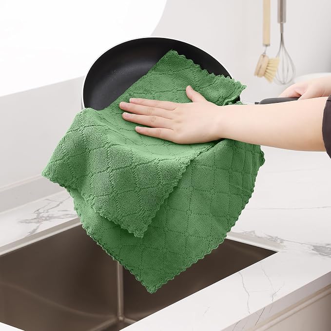 Homaxy 12 Pack Super Soft Absorbent Dish Towels, 13" x 19", Grass Green | Coral Velvet, Nonstick Oil Fast Drying Microfiber Cleaning Cloth, No Lint Dishcloths for washing and drying