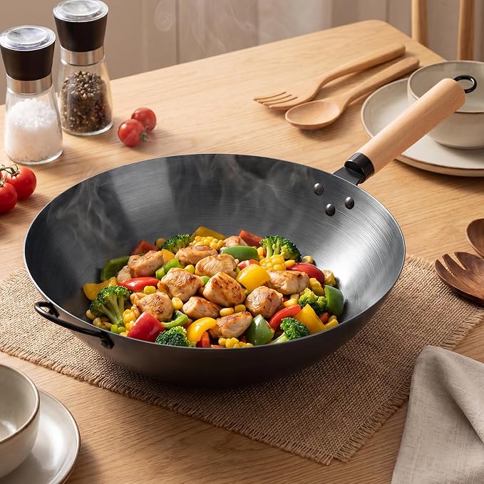 DUMOS 13.5" Carbon Steel Wok Pan, No Chemical Coating, Pre-Seasoned Flat Bottom Pow Wok for Family Meals and Camping, Compatible with Induction, Electric, Gas, Open Fire, Black