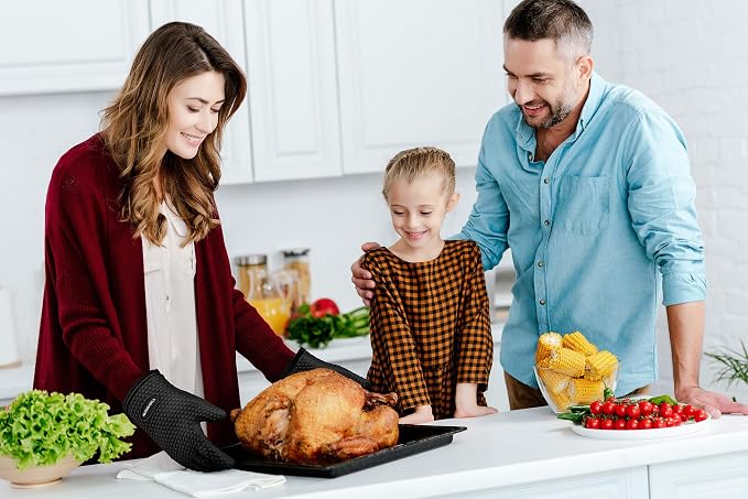 KITCHEN PERFECTION XL Silicone Smoker BBQ Gloves -Heat Resistant Oven Mitts | Waterproof, 5-Finger Design For A Better Grip, for Pitmasters, Meat Smoking, Grilling, Cooking, Frying Turkey | Grill Gift