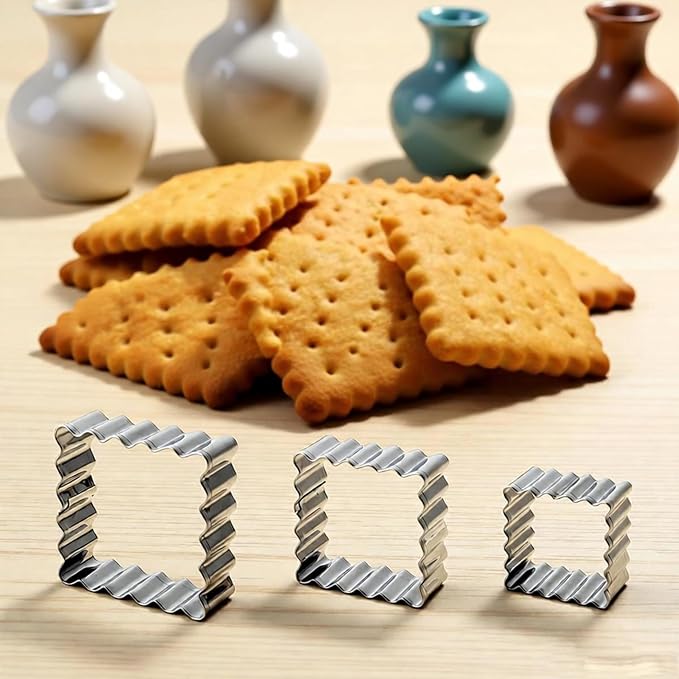 11Pcs Scalloped Cookie Cutter Set, Assorted Sizes-Include3 Square,3 Rectangle and 5 Round Fondant Molds,Reusable with Jagged Edge Design for a Special Event Holiday Everyday Treat (11Pcs)