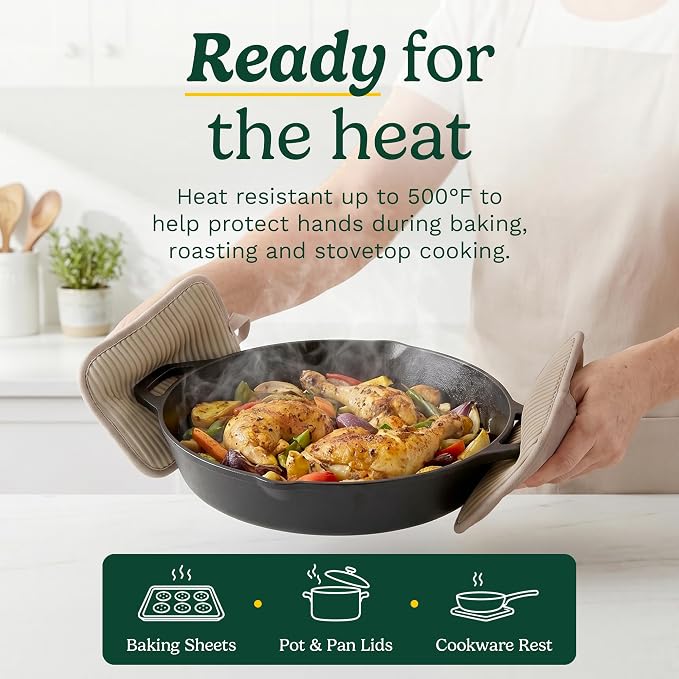 Cuisinart Silicone Pot Holders, Set of 2 7"x9", Heat Resistant 500F | Non-slip grip back is waterproof, hand pocket for secure hold, doubles as a trivet, wipe clean, hanging loop