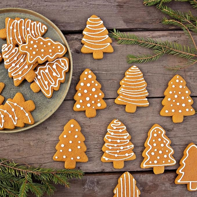Christmas Tree Cookie Cutters 3PCS, Stainless Steel Christmas Cookie Cutter Tools with Red Environmental PVC, Christmas tree Shape Moulds Set for Baking