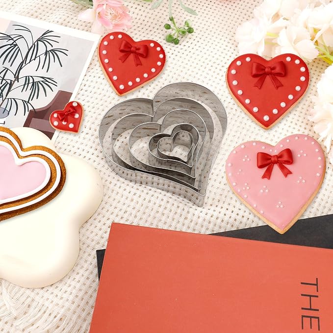 Heart Cookie Cutter Set, 5 Pieces Heart Cookie Cutter for Valentine's Day, Stainless Steel Small Heart-shaped Molds Fondant Biscuit Fruit Cutters for Valentines Day Holiday Birthday Party Supplies
