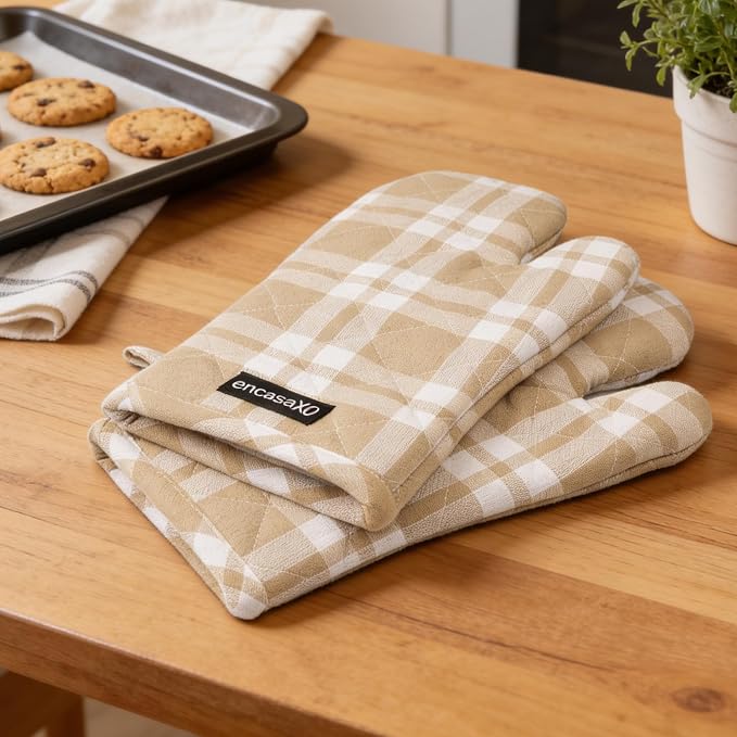 Encasa XO Oven Mitts, Heat Resistant Kitchen Gloves, Microwave | Franca Beige Checks, 100% Cotton | Diamond Quilted Insulation | Pot Holders | Hanging Loop | Barbecue & Grill | Set of 2