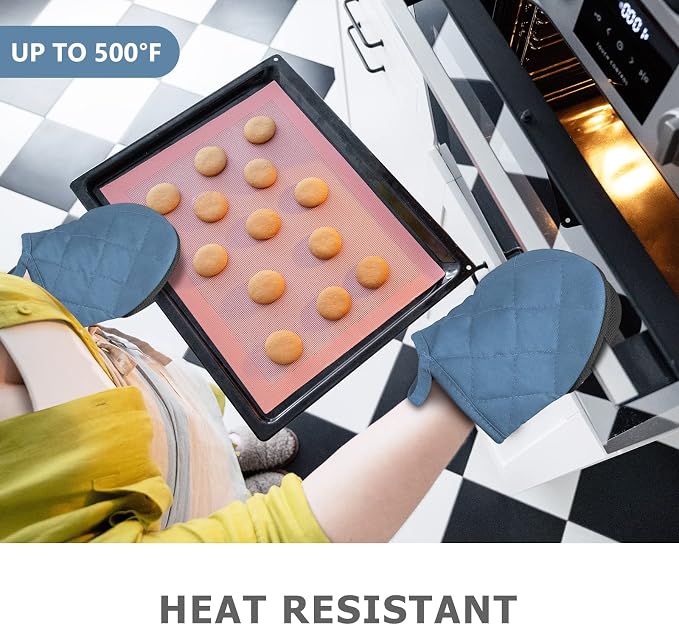 1 Pair Short Oven Mitts - Silicone Kitchen Oven Gloves High Heat Resistant 500℉, Mini Oven Mits with Non-Slip Grip Surfaces and Hanging Loop for BBQ, Baking, Cooking and Grilling (Bule)