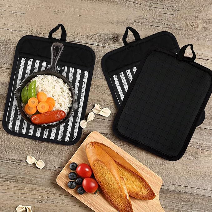 Alselo Silicone Pot Holders Set of 3 Heat Resistant & Non Slip Potholders | Professional Oven Hot Pads with Pockets Mitts for Kitchen Cooking Baking Barbecue (Black, 3)