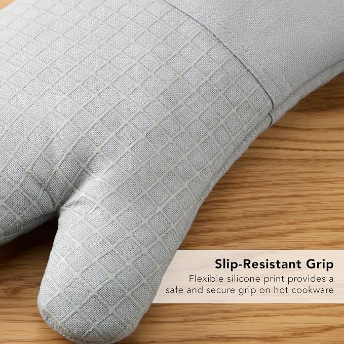 KITCHENAID Gourmet Series Gridlines Oven Mitts 2-Pack Set, Heat Resistant up to 600°F, Soft Silicone Grip, Magnetic Cuff, Matte Grey, 7"x14"
