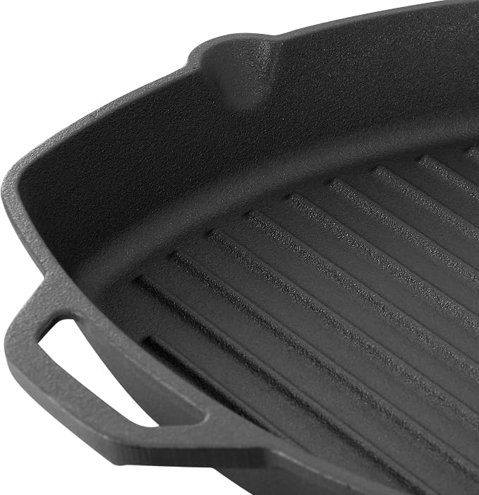 Megachef 10.4 Inch Pre-Seasoned Cast Iron Griddle with Tempered Glass Lid