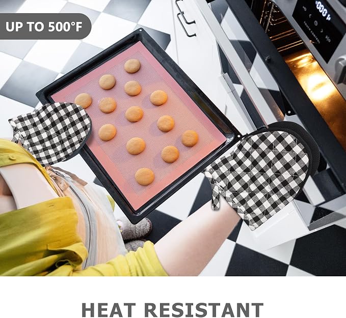 1 Pair Short Oven Mitts - Silicone Kitchen Oven Gloves High Heat Resistant 500℉, Mini Oven Mits with Non-Slip Grip Surfaces and Hanging Loop for BBQ, Baking, Cooking and Grilling