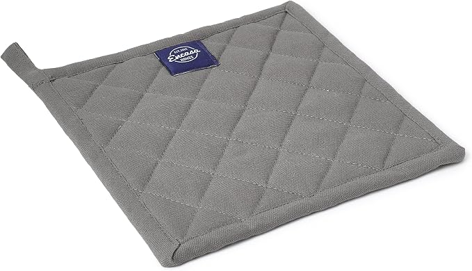 Encasa XO Pot Holders, Quilted Kitchen Hot Pads 8"x8" Grey | 100% Heavyweight Cotton | Quilted Insulation | Multipurpose Trivets & Hot Pads | Hanging Loop | Set of 2