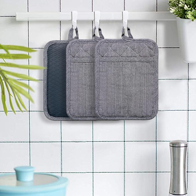 Pot Holders Yarn-Dyed Set of 3 Non Slip Silicone Kitchen Lines | Heat Resistant 500℉ Kitchen Gloves BBQ Cooking Baking Women Men Cooking Barbecue Microwave Machine Washable (Gray Potholders)