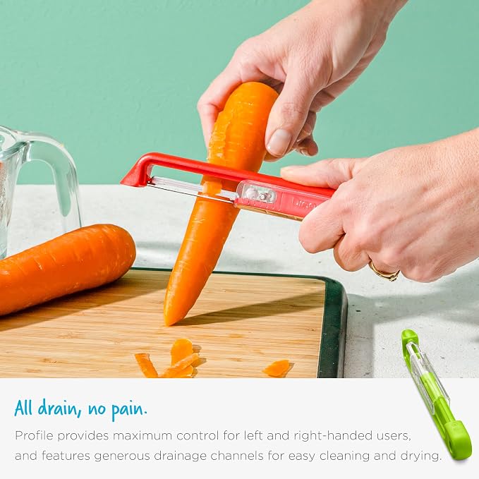 Dreamfarm Sharple Self-Sharpening Vegetable Peeler - Red | Ceramic sharpener in safety cover automatically hones stainless steel swivel blade, suitable for left & right handed use