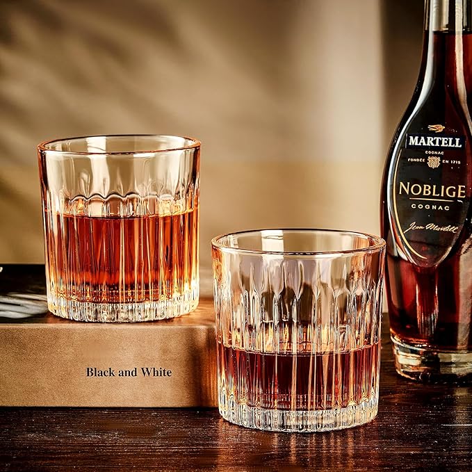 GLASKEY Whiskey Glasses Set of 4,Lead-Free Crystal Old Fashioned Glass,300ml Rocks Glass Tumblers for Drinking Bourbon,Cognac,Irish Whisky,Whiskey Gifts for Men