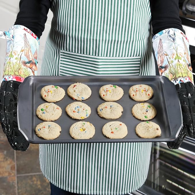 Alselo Oven Mitts 1 Pair, Silicone Printed Kitchen Mittens,7"x13.5" | Heat Resistant & Non-Slip Oven Gloves, Fashion Animal Design with Soft Quilted Cotton Lining for Baking Cooking (Darkgray2)