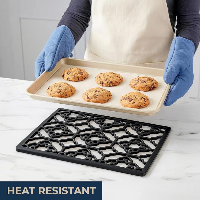 GASARÉ, Extra Large, Thick, Silicone Trivet for Hot Dishes, Pots, and Pans, Heat Resistant Mat for Countertop, Hot Pad for Kitchen, Easy to Clean, 16 x 12 x 3/8 Inches, (Black, Spaniard)