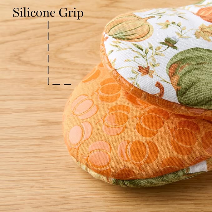 MARTHA STEWART Autumn Harvest Pumpkins Mini Oven Mitt 2-Pack Set, 100% Cotton with Decorative Non-Slip Silicone Grip, Heat Resistant, Orange/Green/Ivory, 5.5"X8"