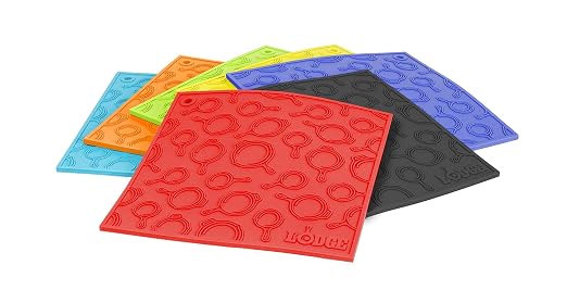 Lodge 7 Inch Square Silicone Skillet Pattern Trivet, Red | Dishwasher Safe Silicone Trivet with Skillet Pattern Design, Heat Protection up to 525°F, Use as Trivet or Handle Holder