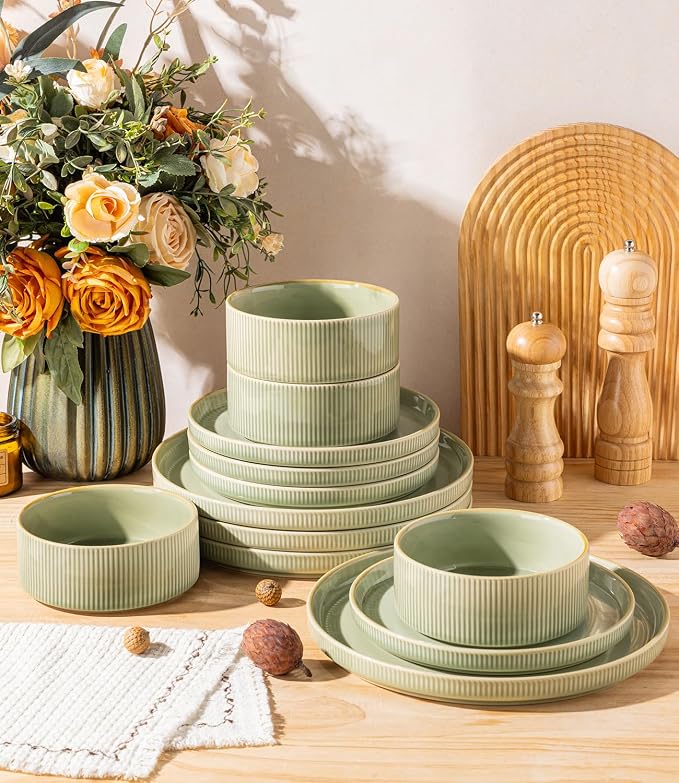 Ceramic Dinnerware Set for 4, 12-Piece Plates and Bowls Set | Lightweight Porcelain Dish Set, Scratch Resistant, Oven & Microwave & Dishwasher Safe, Duck Egg Green