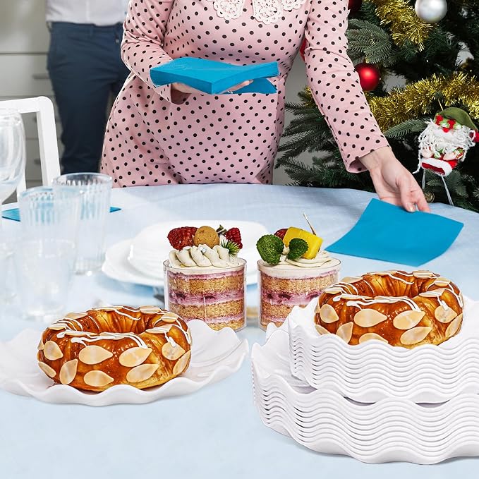 LIYH 50 Pcs White Scalloped Plastic Plates Reusable - Unbreakable Plastic Plates for Weddings Party Outdoor Picnics Dishwasher Safe BPA Free(25Guests)