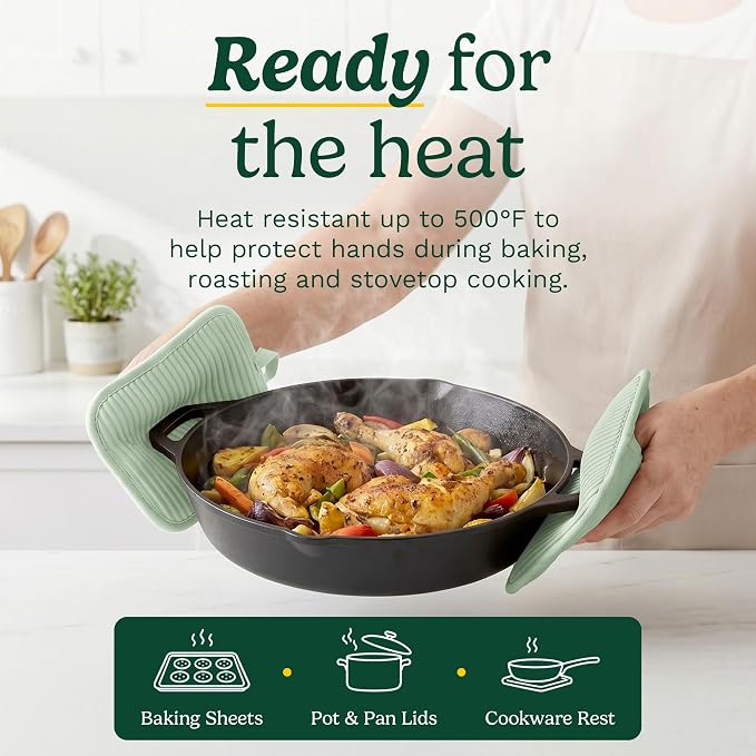 Cuisinart Silicone Pot Holders, Set of 2 7"x9", Heat Resistant 500F | Non-slip grip back is waterproof, hand pocket for secure hold, doubles as a trivet, wipe clean, hanging loop