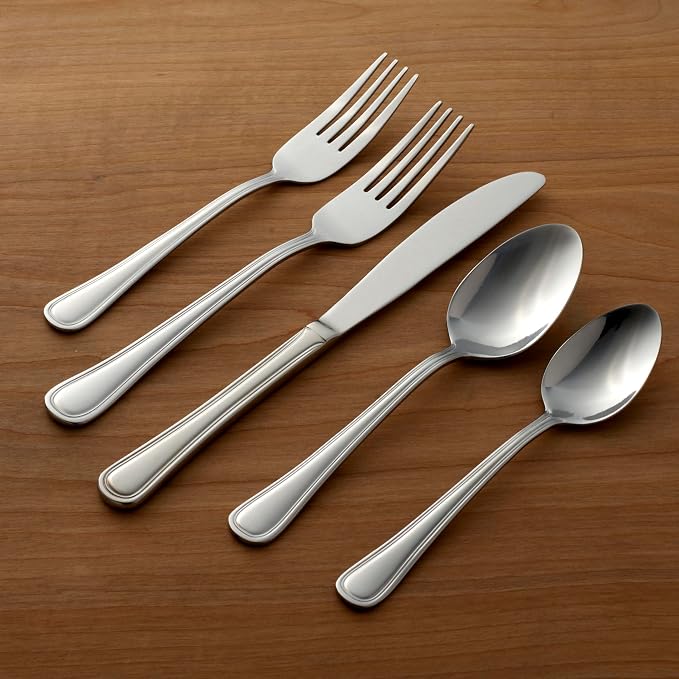 Oneida Tress 62-Piece 18/0 Silverware Set for 8, Flatware | mirror finish, dishwasher safe | includes serving spoons and utensil set | cutlery set, wedding silverware