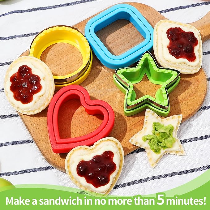 BakingWorld Sandwich Cutter and Sealer,Set of 4 Bread Sandwich Decruster Pancake Maker DIY Cookie Cutters for Kids Bento Box,Round Heart Star Square Shapes Sandwich Decruster Press Mold