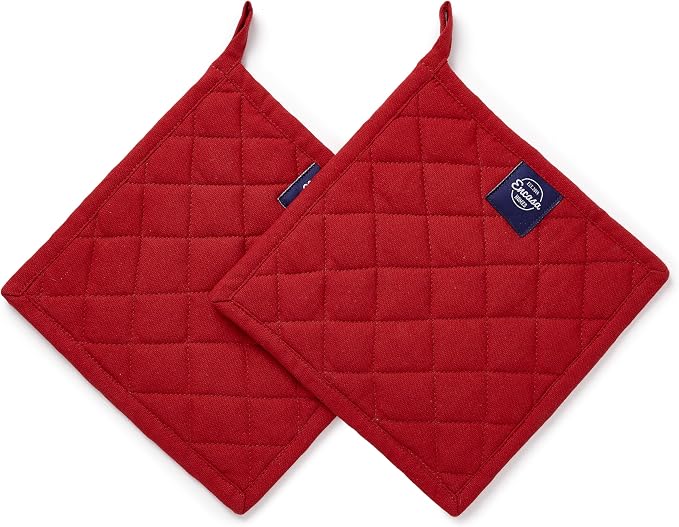 Encasa XO Pot Holders, Quilted Kitchen Hot Pads 8"x8" Red | 100% Heavyweight Cotton | Quilted Insulation | Multipurpose Trivets & Hot Pads | Hanging Loop | Set of 2