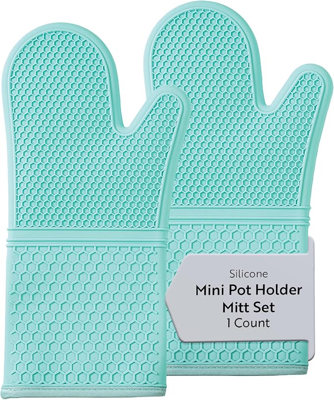 Comfy Grip 14 x 7.3 Inch Thick Baking Mitts, 1 Food-Grade Cooking Glove Set - 2-Piece Set, Heat-Resistant, Turquoise Silicone Oven Mitts, Honeycomb Texture, With Soft Cotton Lining - Restaurantware