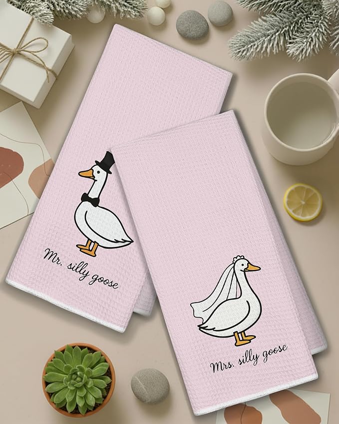 Funny Mr and Mrs Silly Goose Pink Kitchen Towels Set of 2, Wedding Gifts for Couples Newlyweds Dish Tea Towel for Kitchen Decor, Just Married Gifts Decorative Hand Towels for Bathroom, 16x24 Inch