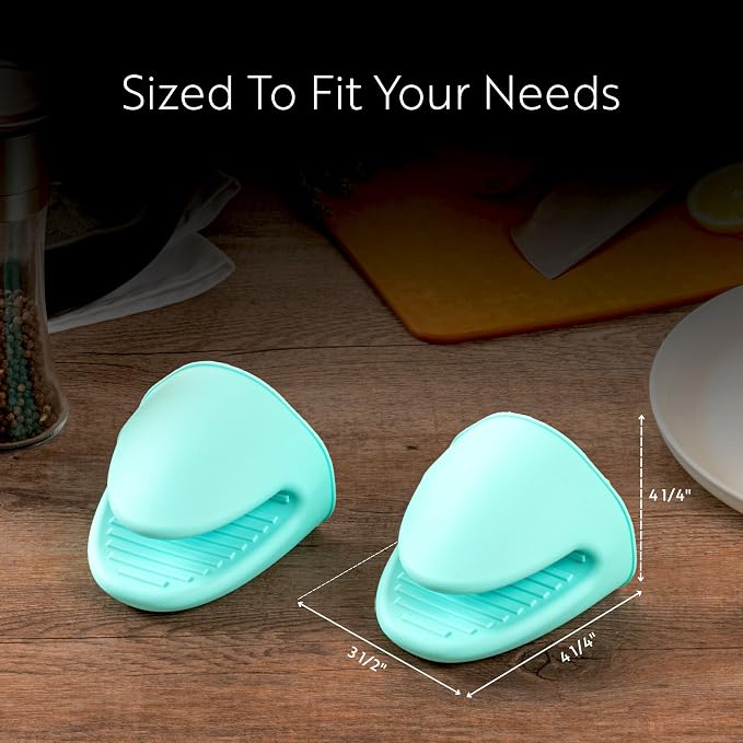 Comfy Grip 4.3 x 3.5 x 4.2 Inch Mini Oven Mitt Pot Holders, 1 Food-Grade Finger Mitt Set - 2-Piece Set, Oven-Ready Up To 446F, Turquoise Silicone Mitts, Ribbed Texture, Dishwashable - Restaurantware