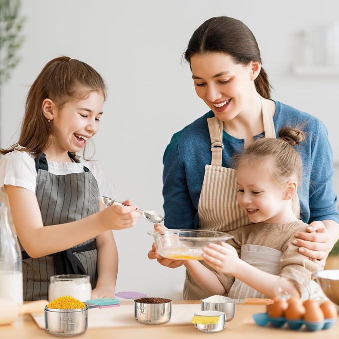Magnetic Measuring Cups and Spoons Set, 6 Nesting Stainless Steel Measuring Cup Set with Easy to Read Markings, 7 Magnetic Measuring Spoons & 1 Leveler for Measuring Dry or Liquid Ingredients
