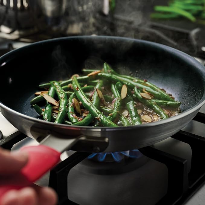 Tramontina Professional 10-Inch Ceramic Non Stick Frying Pan | Heavy-Gauge Aluminum Skillet with Ceramic Nonstick Coating, Dishwasher and Oven Safe, Black, Made in Brazil