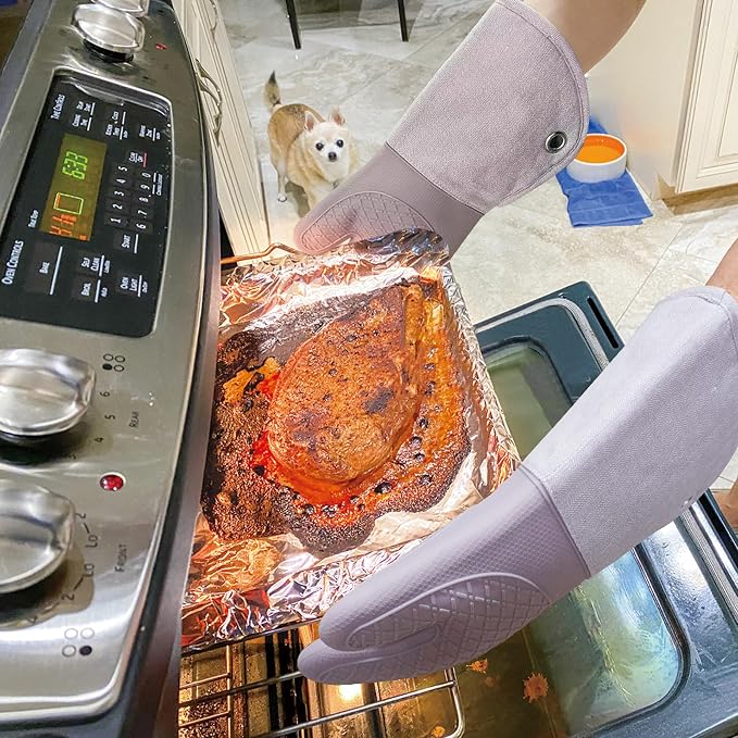 Professional Microwave Silicone Oven Mitts one Pair, Kitchen Mitten Set | Heat Resistant with 500 Degrees Oven Gloves Pot Holder for BBQ Cooking Baking (Purple)