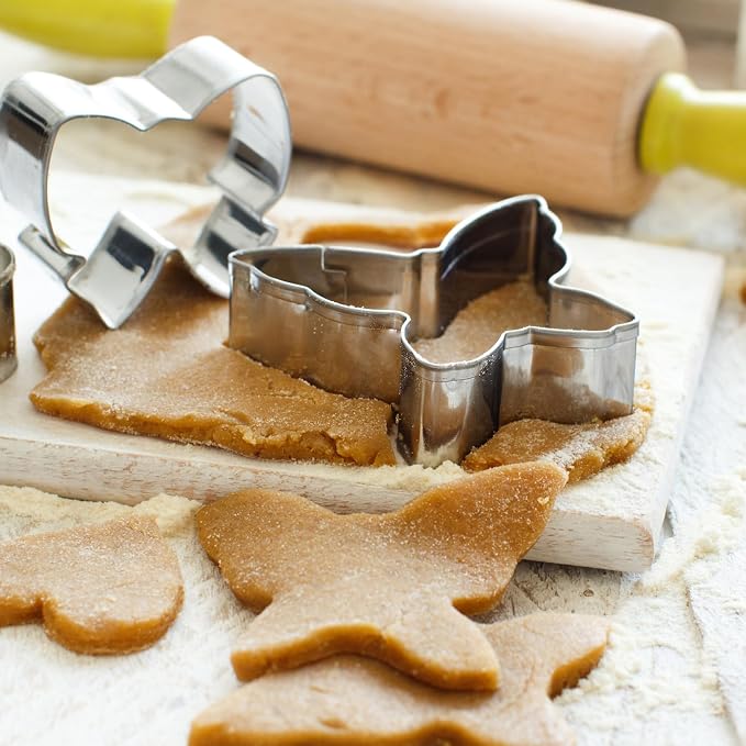 FUSOTO 6PCS Butterfly Cookie Cutters Set, 3 Inches Butterfly Shaped | Cookie Cutter, Stainless Steel Cookie Cutters for Baking, Butterfly Shapes Baking Tool for Homemaking Cookie,Biscuits,Dough