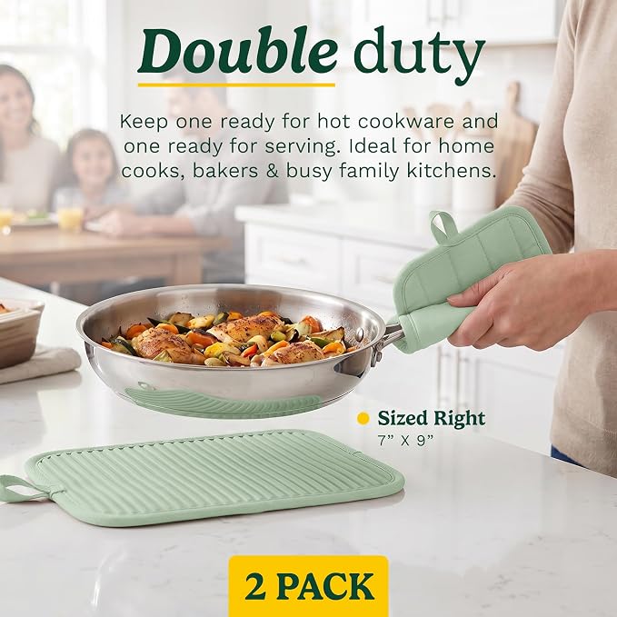 Cuisinart Silicone Pot Holders, Set of 2 7"x9", Heat Resistant 500F | Non-slip grip back is waterproof, hand pocket for secure hold, doubles as a trivet, wipe clean, hanging loop