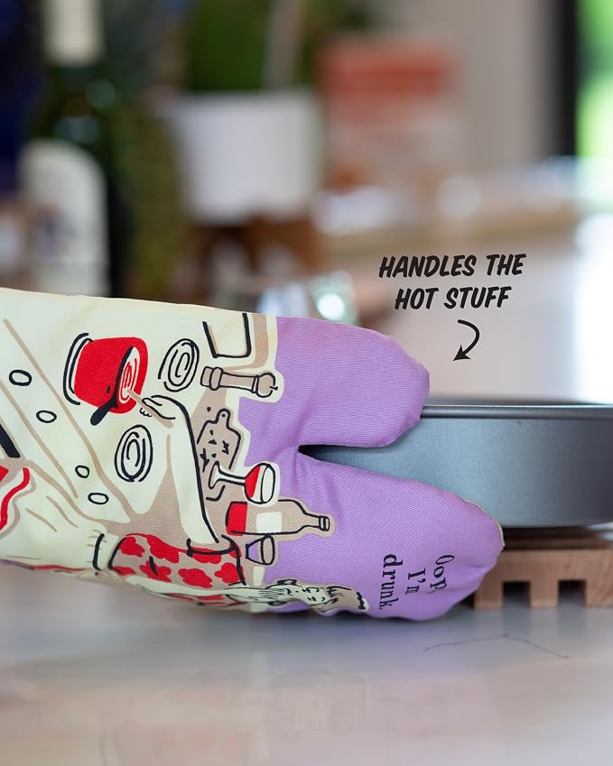 Blue Q Oven Mitts - Cute Kitchen Accessories & Kitchen Gifts - I'm Drunk | Cute Oven Mitts with unique artwork, Super-Insulatted Quilting, Easy care maintenance, Kitchen gifts for women and home cooks